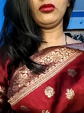 Snapshot of Janu-hasena chatting on April 2, 11:41 am Janu-hasena online show from April 2, 11:41 am