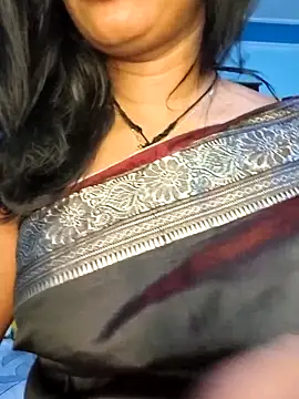 Snapshot of Janu-hasena chatting on April 14, 1:55 am Janu-hasena online show from April 14, 1:55 am