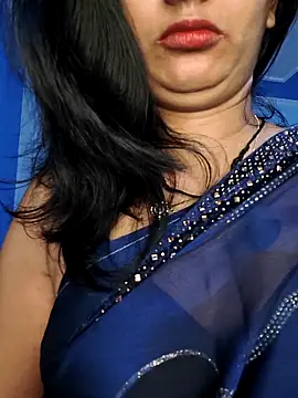 Snapshot of Janu-hasena chatting on April 18, 7:51 pm Janu-hasena online show from April 18, 7:51 pm