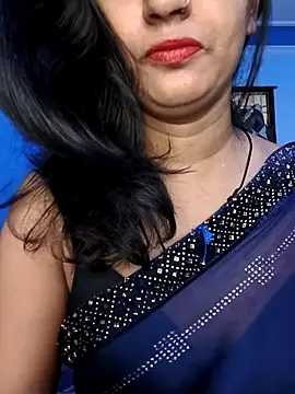 Snapshot of Janu-hasena chatting on April 25, 2:47 am Janu-hasena online show from April 25, 2:47 am