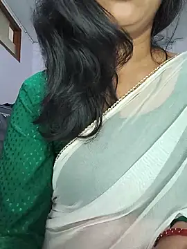 Snapshot of Janu-hasena chatting on July 1, 2:02 am Janu-hasena online show from July 1, 2:02 am