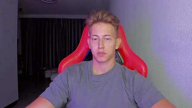 find0m master online show from November 27, 9:39 pm