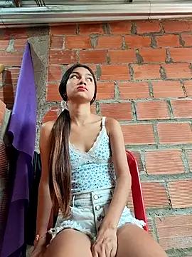 Snapshot of youngdaringgirl chatting on October 14, 12:50 pm youngdaringgirl online show from October 14, 12:50 pm