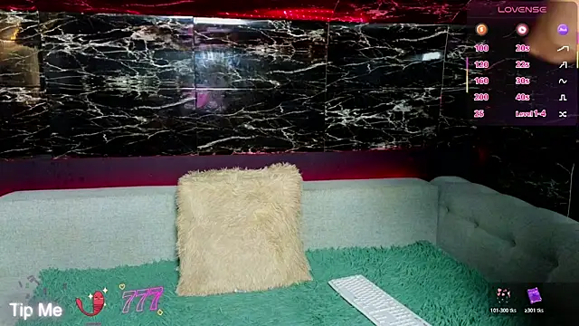 Snapshot of _YourSubmissive_ chatting on May 23, 3:49 pm YourSubmissive online show from May 23, 3:49 pm
