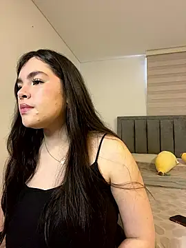 Isabella LaRue online show from January 16, 8:02 pm