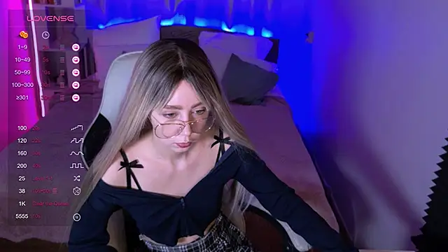 sofiisun online show from November 24, 9:09 am