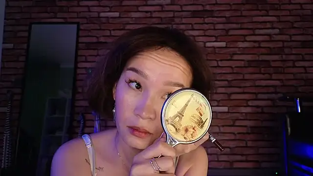 saya li1 online show from November 12, 9:47 pm