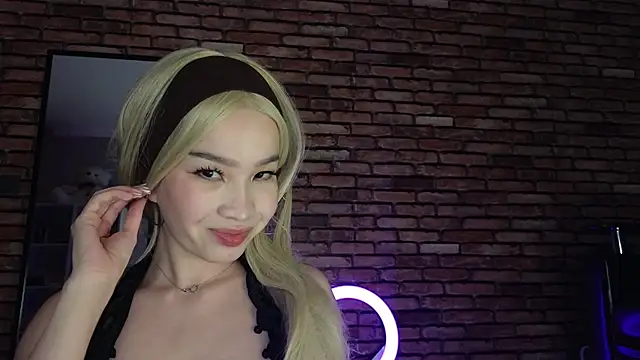 saya li1 online show from December 5, 4:32 am