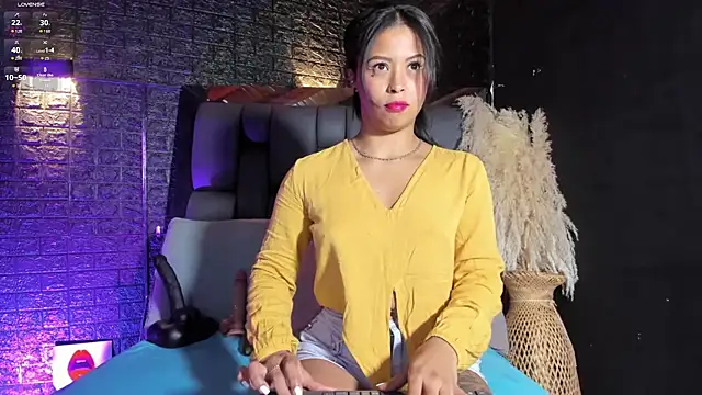 Snapshot of Assia_Roos chatting on May 31, 10:22 am Assia Roos online show from May 31, 10:22 am