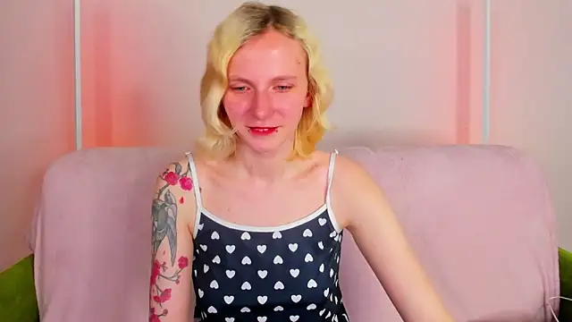 LikiLips online show from May 15, 10:50 pm