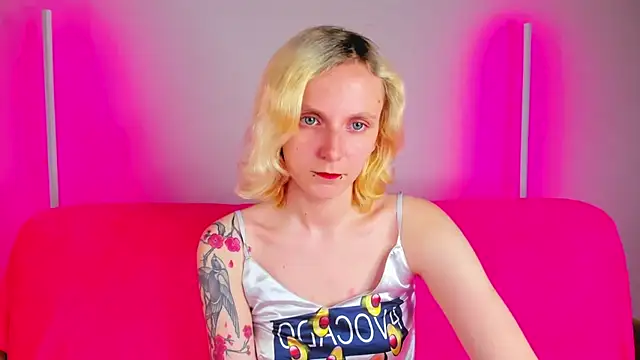 LikiLips online show from May 21, 1:01 am