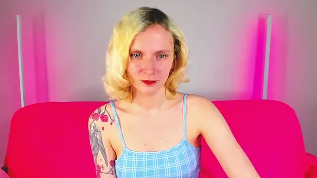 LikiLips online show from May 25, 1:11 am