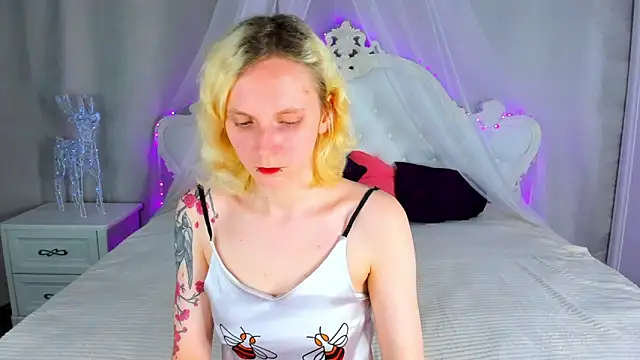 LikiLips online show from May 27, 1:57 am