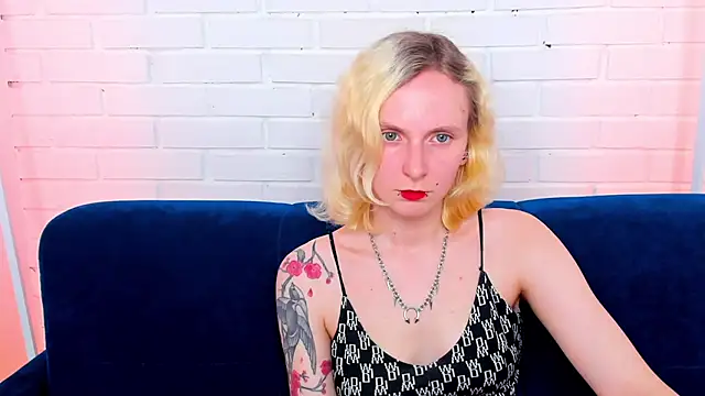 LikiLips online show from May 28, 9:28 am