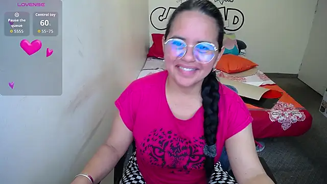 Miss  kendra  online show from February 4, 1:39 pm