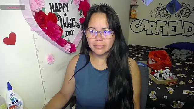 Miss  kendra  online show from June 11, 11:08 am