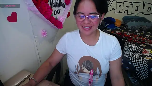 Miss  kendra  online show from June 17, 1:56 pm
