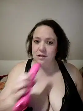 Michelle Livia online show from October 24, 4:03 pm