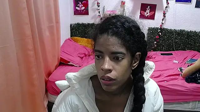 Snapshot of thianahorny chatting on May 3, 4:02 pm thianahorny online show from May 3, 4:02 pm