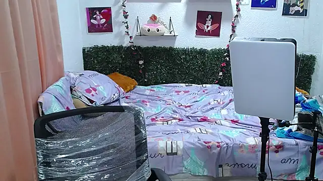 Snapshot of thianahorny chatting on May 7, 1:38 pm thianahorny online show from May 7, 1:38 pm