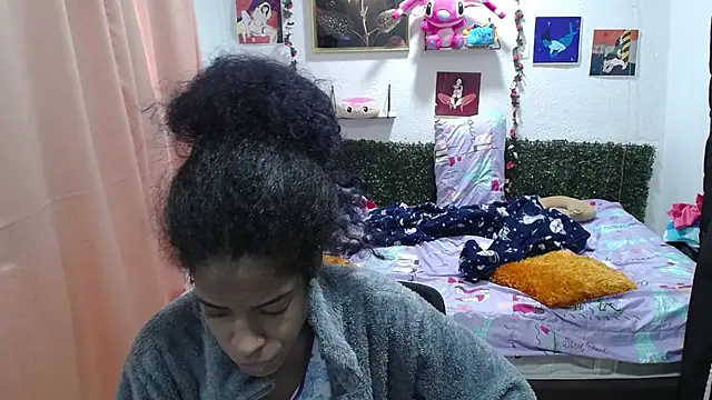 Snapshot of thianahorny chatting on June 5, 1:17 pm thianahorny online show from June 5, 1:17 pm