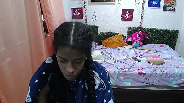 Snapshot of thianahorny chatting on June 8, 12:49 pm thianahorny online show from June 8, 12:49 pm