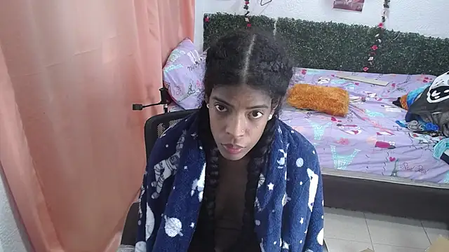 Snapshot of thianahorny chatting on June 10, 3:22 pm thianahorny online show from June 10, 3:22 pm