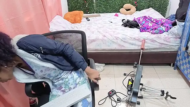 Snapshot of thianahorny chatting on June 24, 2:16 pm thianahorny online show from June 24, 2:16 pm