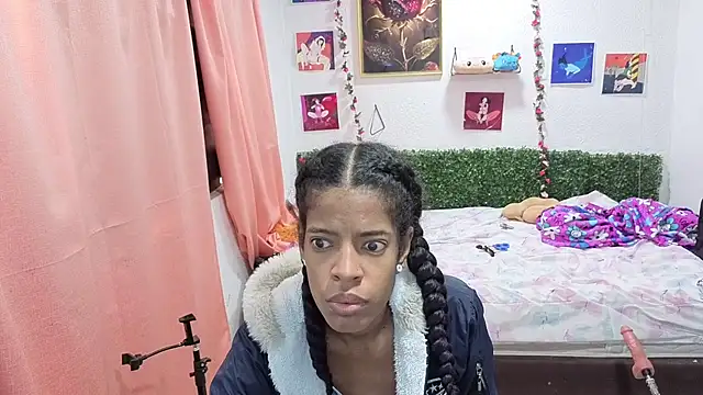 Snapshot of thianahorny chatting on June 25, 12:42 pm thianahorny online show from June 25, 12:42 pm