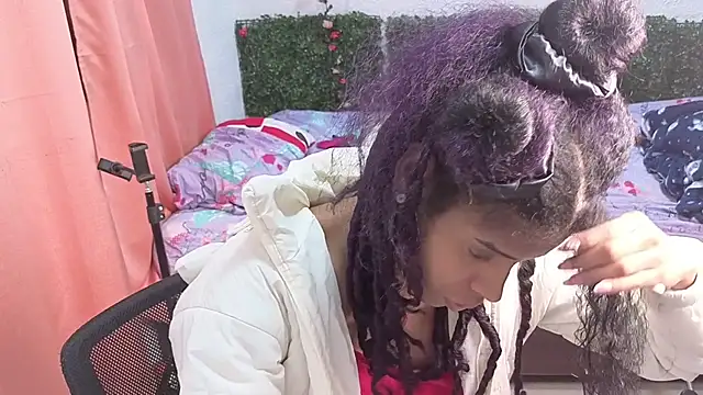 Snapshot of thianahorny chatting on July 8, 1:37 pm thianahorny online show from July 8, 1:37 pm