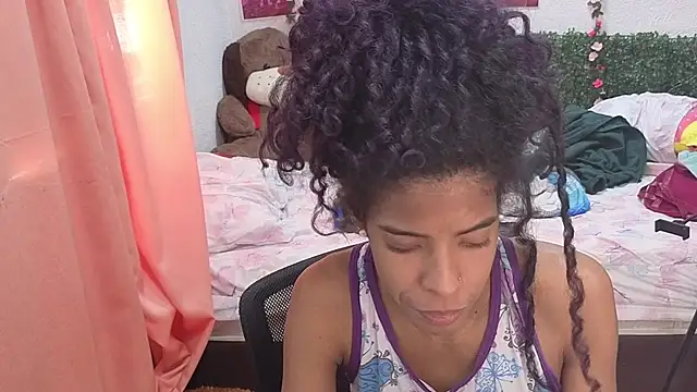Snapshot of thianahorny chatting on July 24, 7:23 pm thianahorny online show from July 24, 7:23 pm