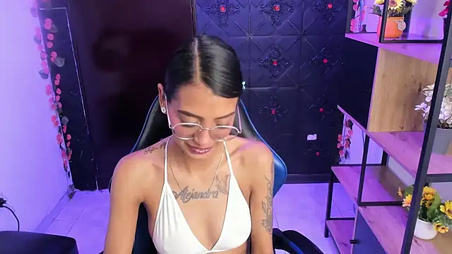KarlaSlutSkinny   online show from July 19, 6:00 pm
