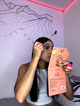 Snapshot of Ariasex_ chatting on November 18, 8:02 pm Ariasex online show from November 18, 8:02 pm