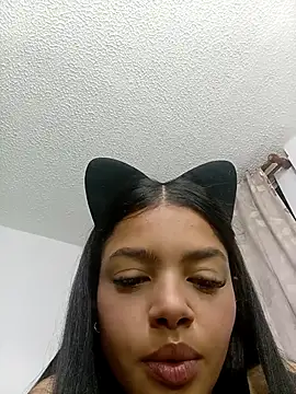 Snapshot of MeganHillss chatting on November 6, 6:58 am MeganHillss online show from November 6, 6:58 am