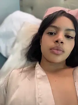 MeganHillss online show from June 11, 8:29 pm