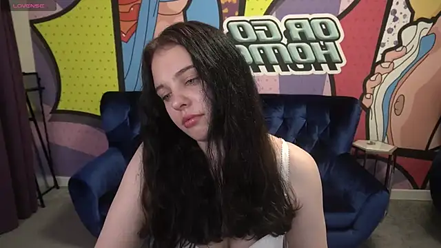 Snapshot of SnowWhiti chatting on May 24, 7:08 pm SnowWhiti online show from May 24, 7:08 pm