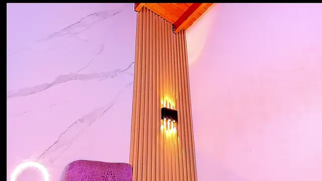 Snapshot of Ethan_thouse chatting on November 9, 8:01 am Ethan thouse online show from November 9, 8:01 am