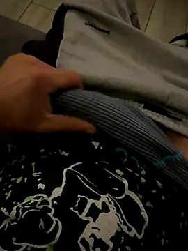 Snapshot of Theanimals chatting on October 8, 9:01 pm Theanimals online show from October 8, 9:01 pm