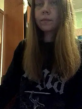 LunaVirelle online show from October 27, 6:45 pm