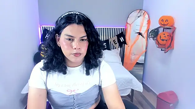 Little Alli online show from October 29, 8:32 pm