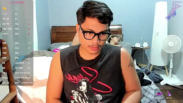 LuisitoJuancho55 online show from December 21, 12:45 pm