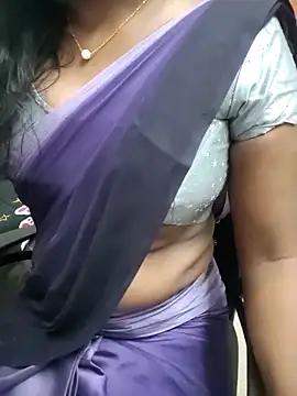 Snapshot of Tamilmallu-duskygirl03 chatting on May 25, 7:03 am Tamilmallu-duskygirl03 online show from May 25, 7:03 am
