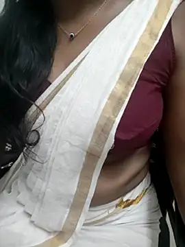 Snapshot of Tamilmallu-duskygirl03 chatting on May 26, 7:26 am Tamilmallu-duskygirl03 online show from May 26, 7:26 am
