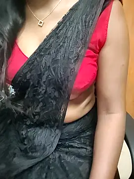 Snapshot of Tamilmallu-duskygirl03 chatting on July 4, 5:46 am Tamilmallu-duskygirl03 online show from July 4, 5:46 am