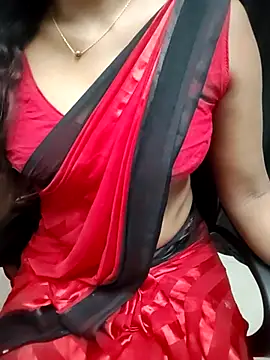 Snapshot of Tamilmallu-duskygirl03 chatting on July 16, 5:13 am Tamilmallu-duskygirl03 online show from July 16, 5:13 am