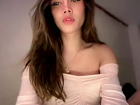 Snapshot of CallMeLerren chatting on March 9, 9:57 am CallMeLerren online show from March 9, 9:57 am