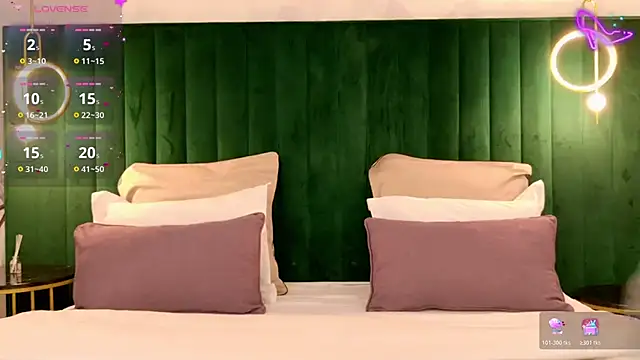 ClaireMathis online show from January 14, 12:22 pm