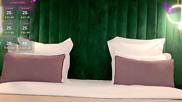 ClaireMathis online show from February 20, 2:50 pm