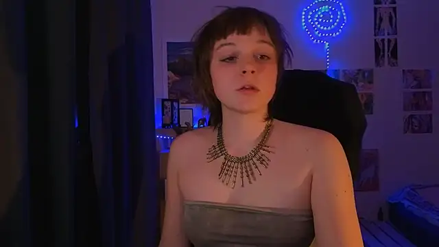 liquid0fluid0 online show from November 1, 5:37 pm