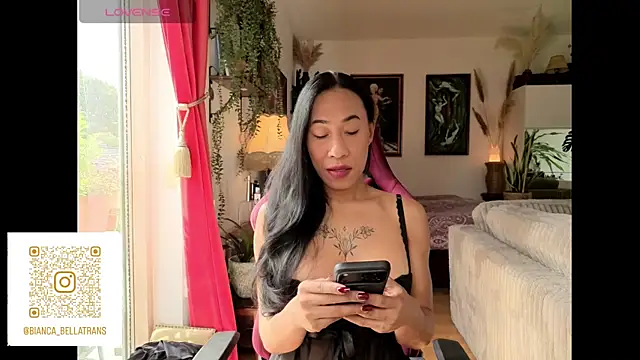 Snapshot of bianca_bellamy chatting on June 16, 8:39 am bianca bellamy online show from June 16, 8:39 am